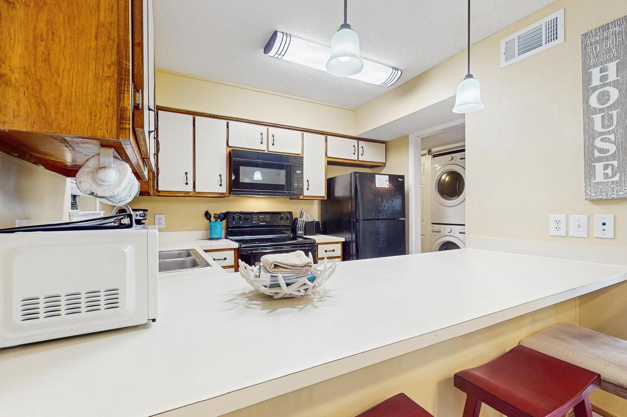 גולף שורז Sundial Condos חדר תמונה