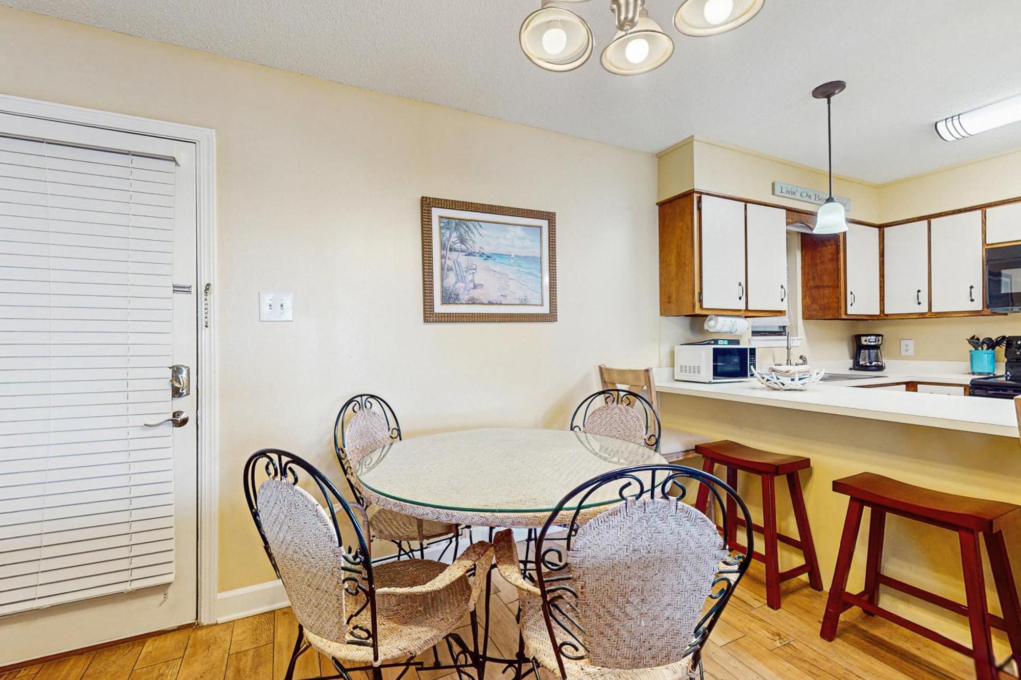 גולף שורז Sundial Condos חדר תמונה